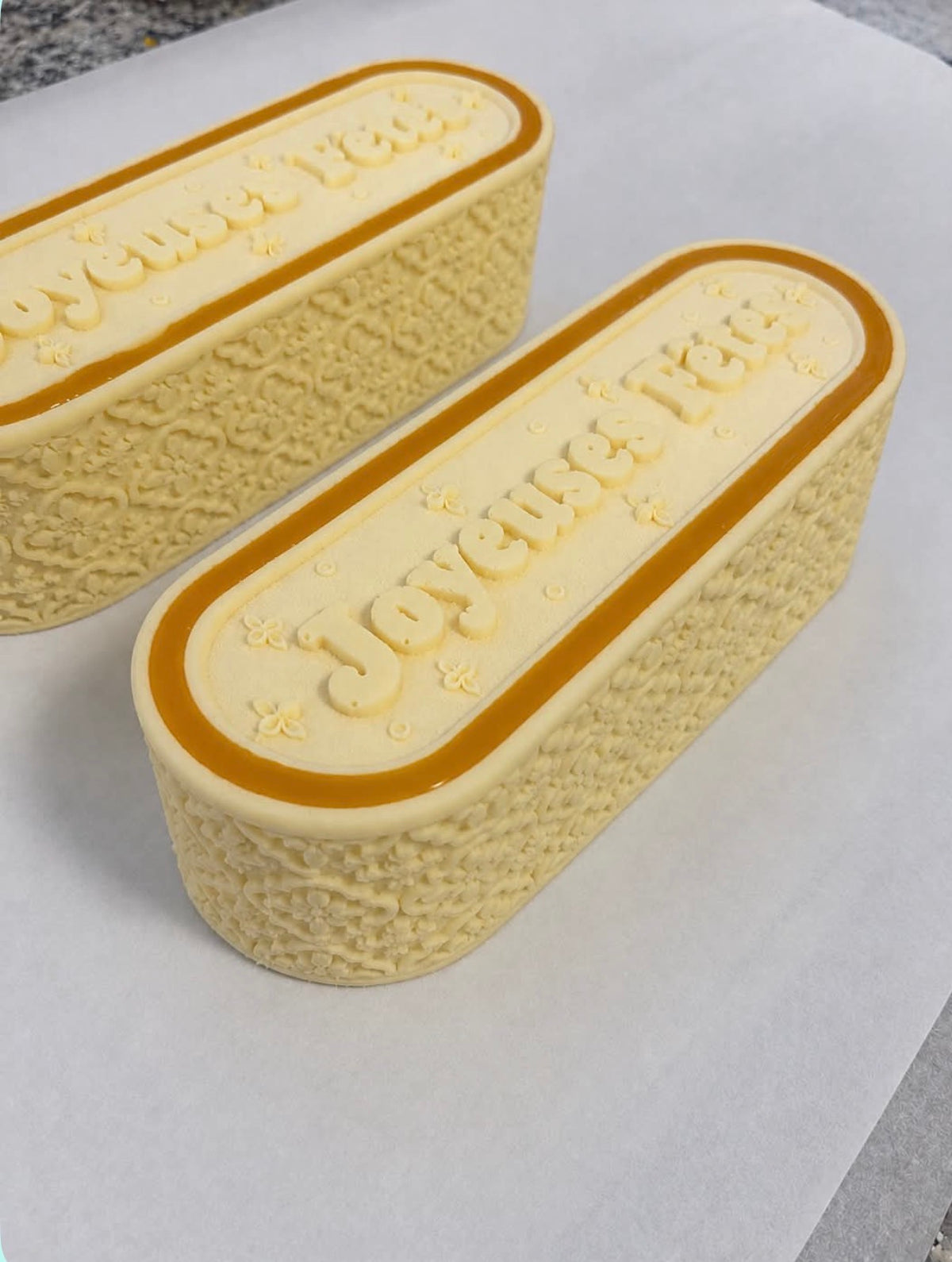 Bûche joyeuse fête